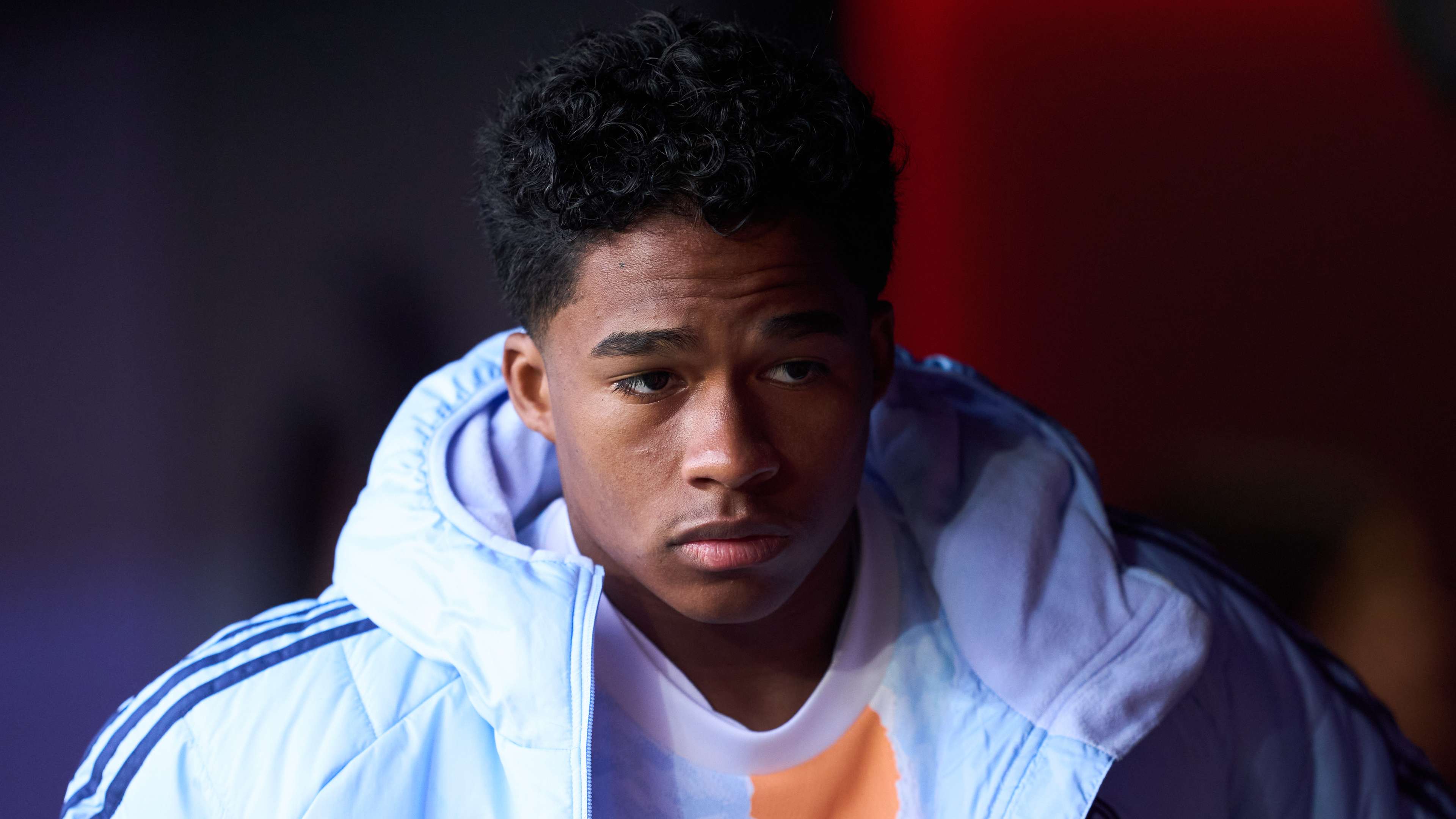 探讨比赛中 探讨比赛中